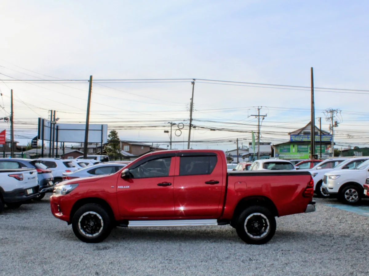 TOYOTA Hilux DX 2021 - Miniatura 10