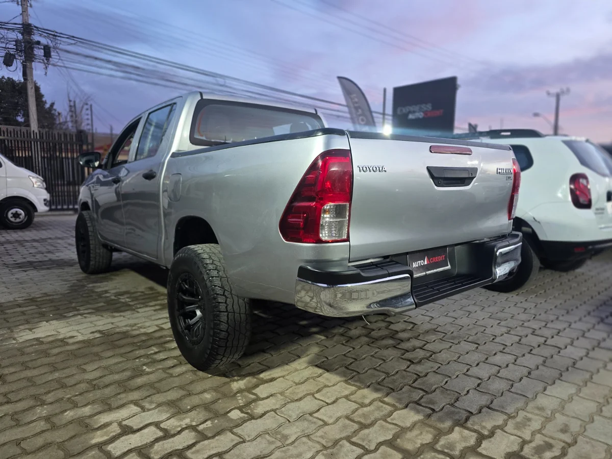 TOYOTA HILUX DX 4X4 2.4 2021