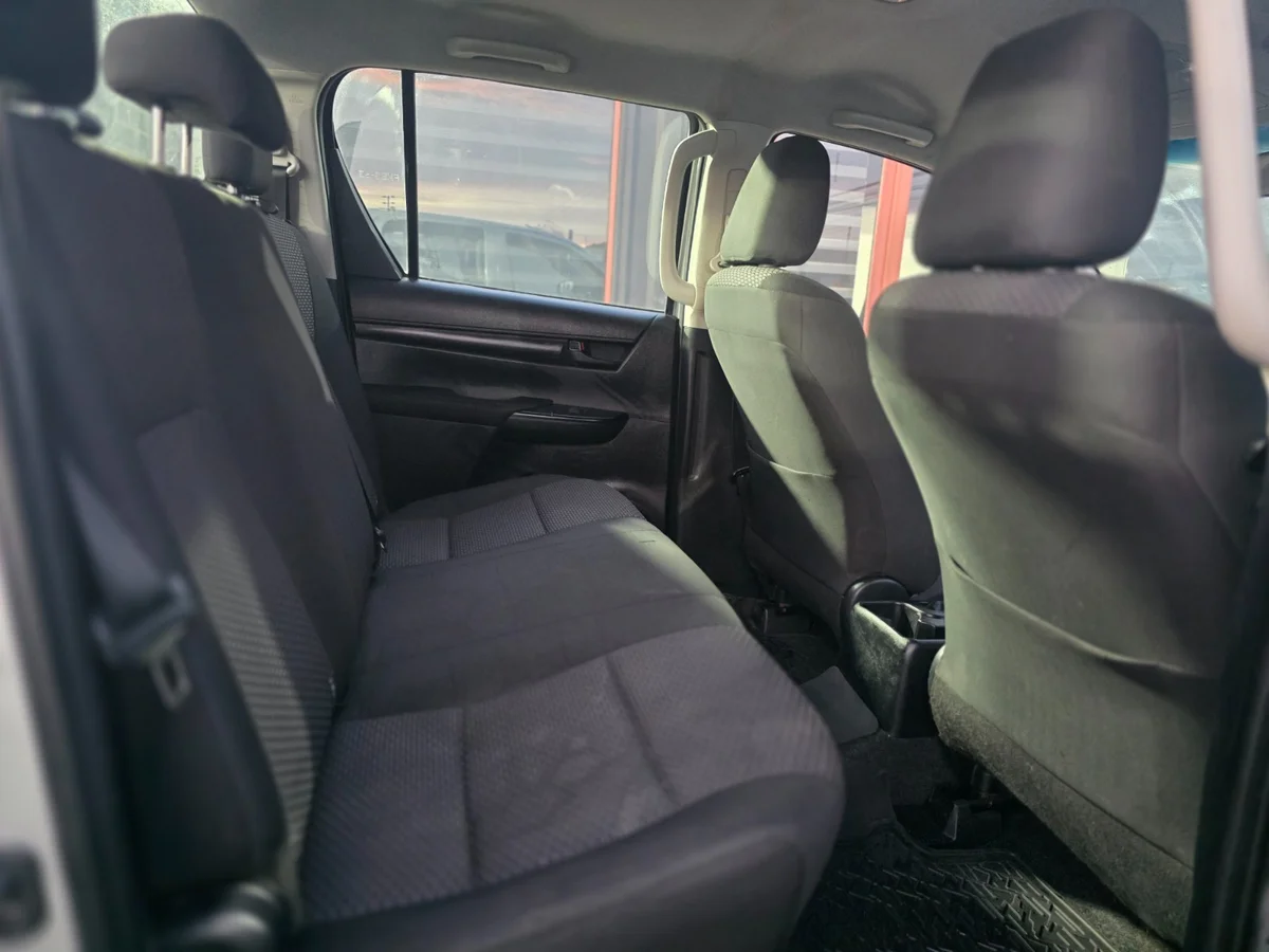 TOYOTA HILUX DX 4X4 2.4 2021 9