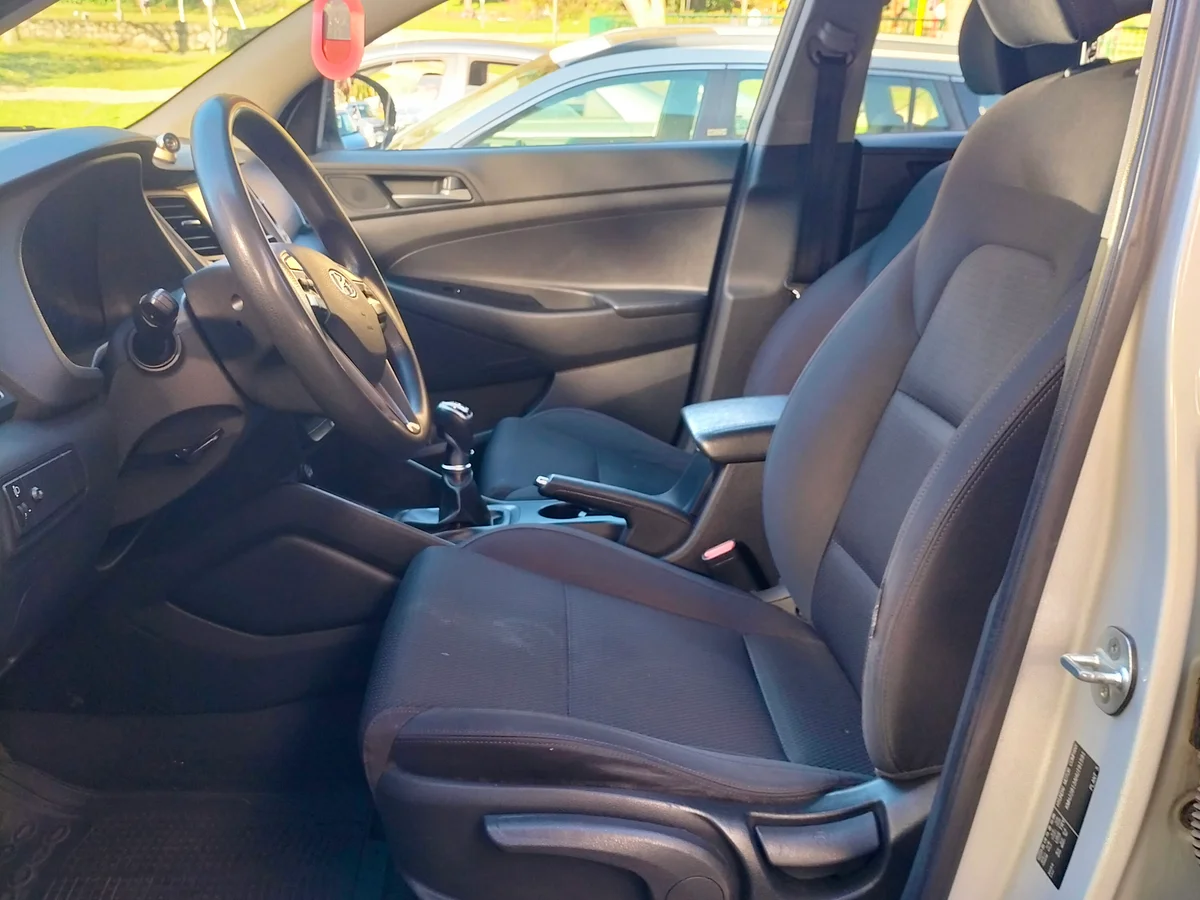 HYUNDAI Tucson GL ADVANCE 2.0 2016 - Miniatura 9