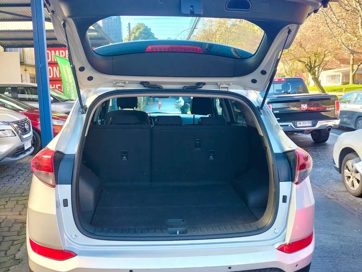 HYUNDAI Tucson GL ADVANCE 2.0 2016 - Miniatura 11
