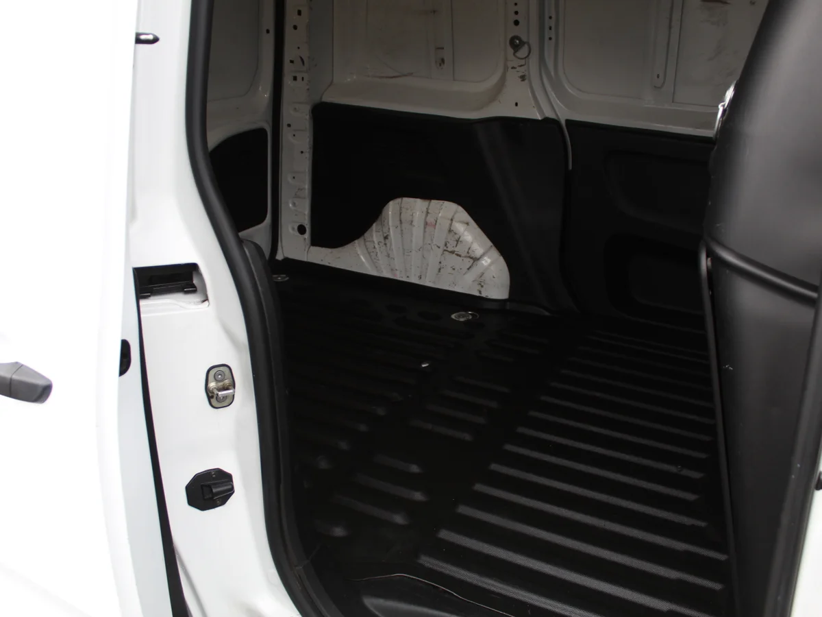 PEUGEOT Partner 1.6 L2 HDI 92 MT 2022 - Miniatura 7