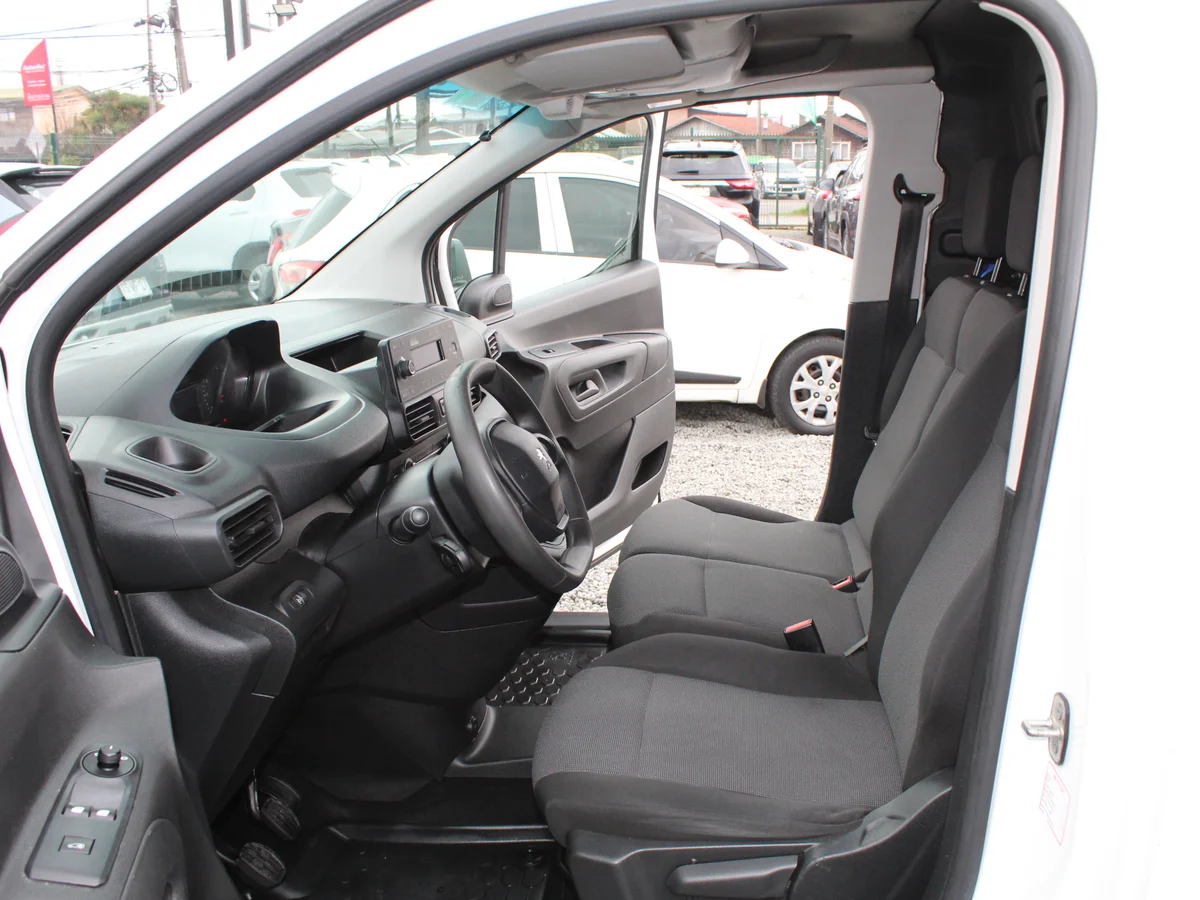 PEUGEOT Partner 1.6 L2 HDI 92 MT 2022 - Miniatura 11