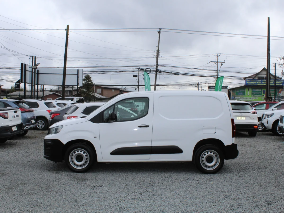 PEUGEOT Partner 1.6 L2 HDI 92 MT 2022 - Miniatura 12