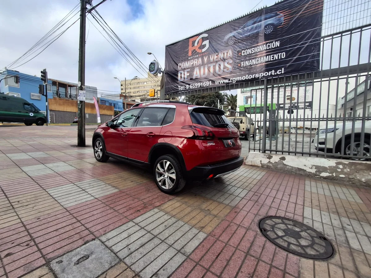PEUGEOT 2008 ALLURE BLUEHDI 1.6 2018 - Miniatura 2