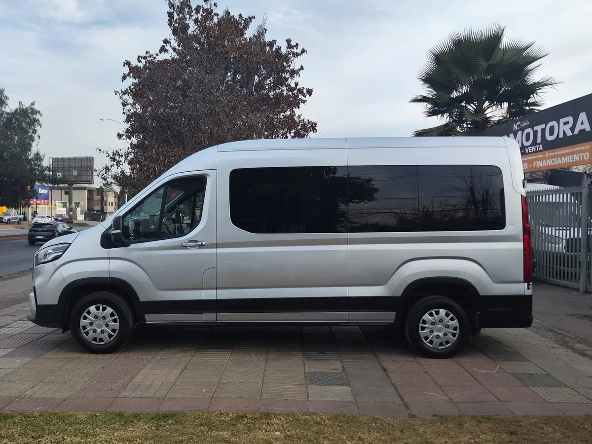MAXUS Deliver 9 2.0 L3H2 DIESEL 4X2 MINIBUS MT 5P 2024 - Miniatura 10