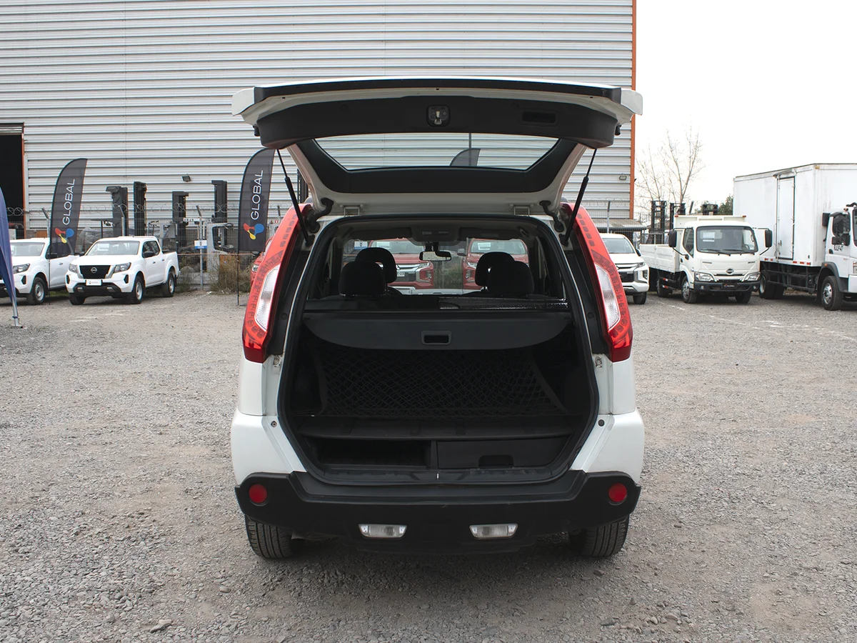 NISSAN X-Trail 2.5 AUT 4X4 miniatura 9