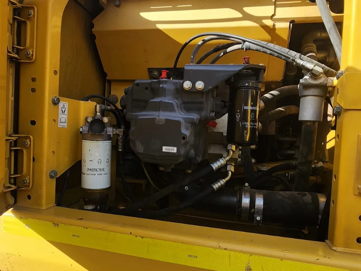 Komatsu PC200 2018 DIESEL - Miniatura 10