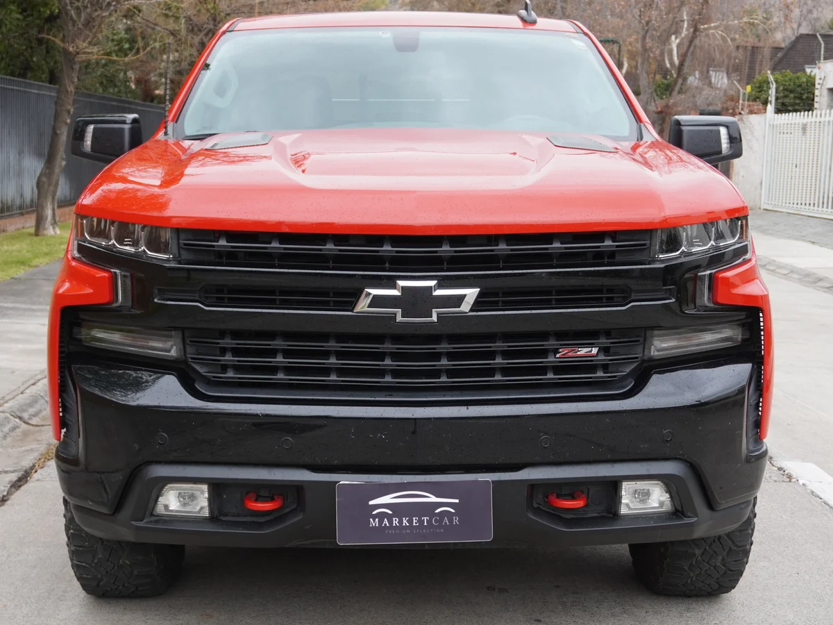 Checrolet Silverado Trail Boss 5.3 LTS Año 2021 miniatura 2