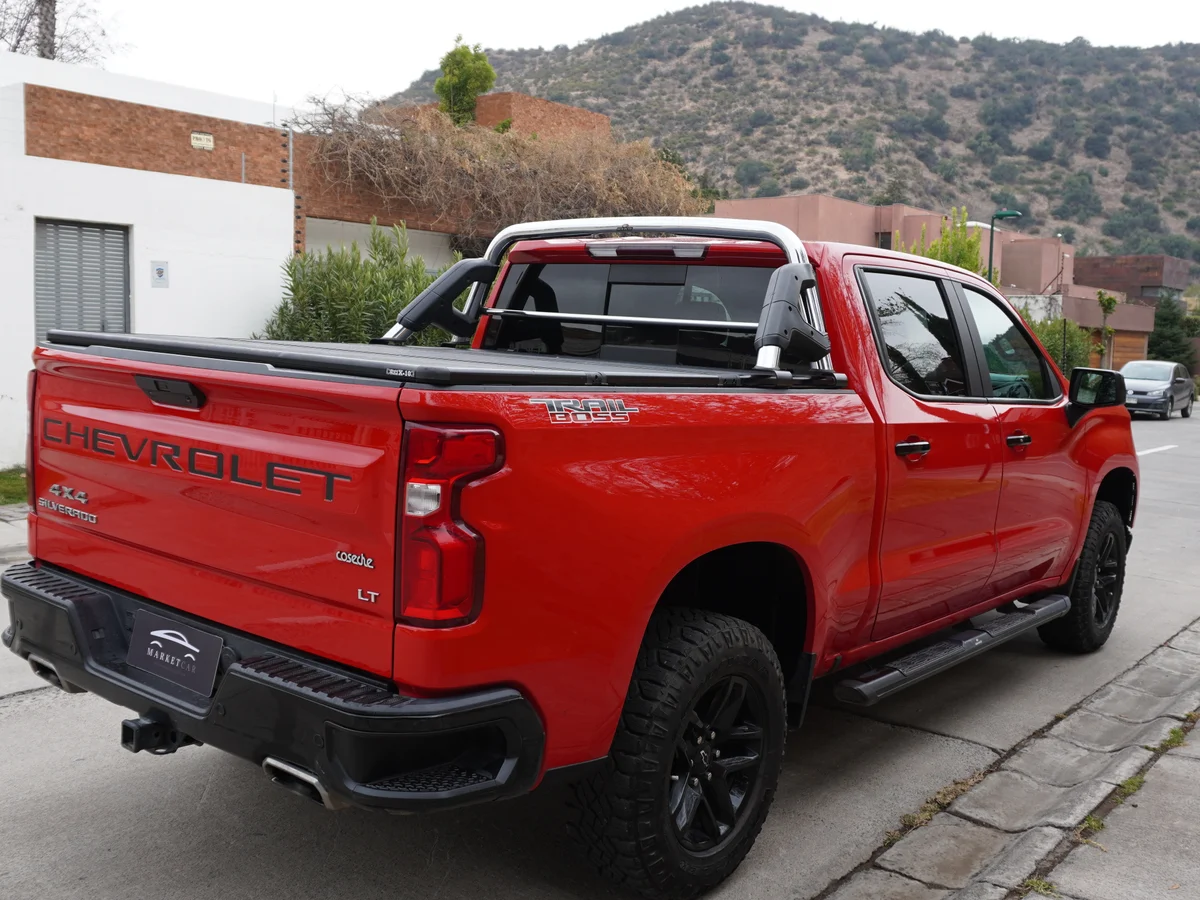 Checrolet Silverado Trail Boss 5.3 LTS Año 2021 miniatura 5