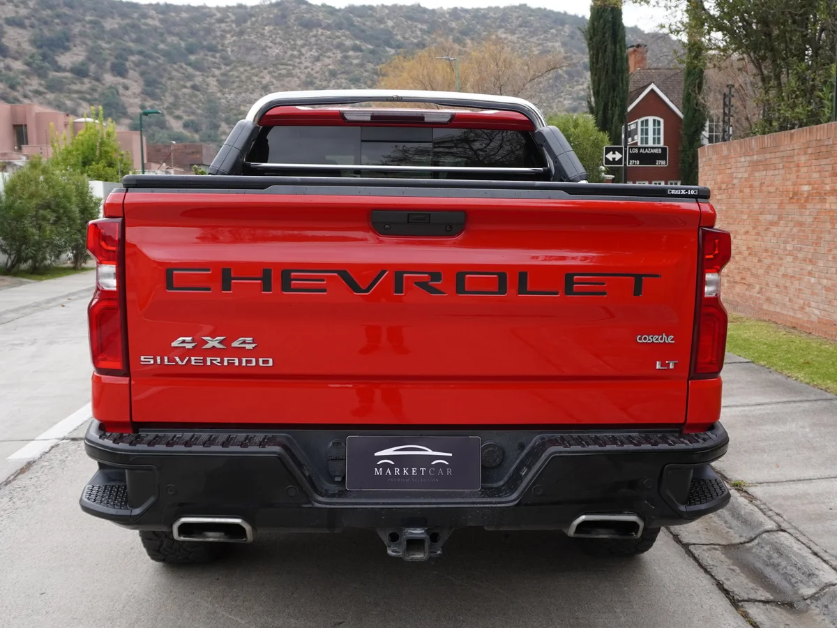 Checrolet Silverado Trail Boss 5.3 LTS Año 2021 miniatura 6