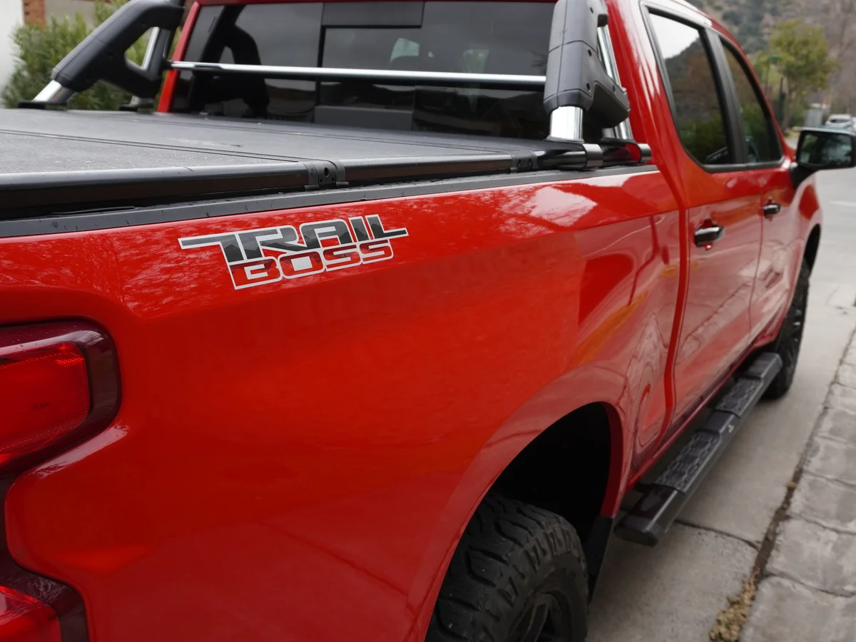 Checrolet Silverado Trail Boss 5.3 LTS Año 2021 miniatura 14
