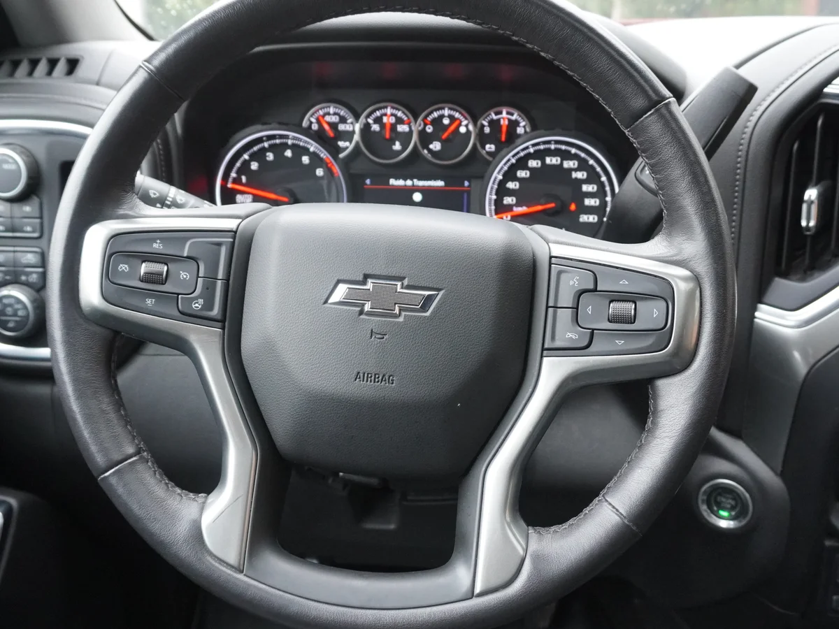 Checrolet Silverado Trail Boss 5.3 LTS Año 2021 miniatura 19