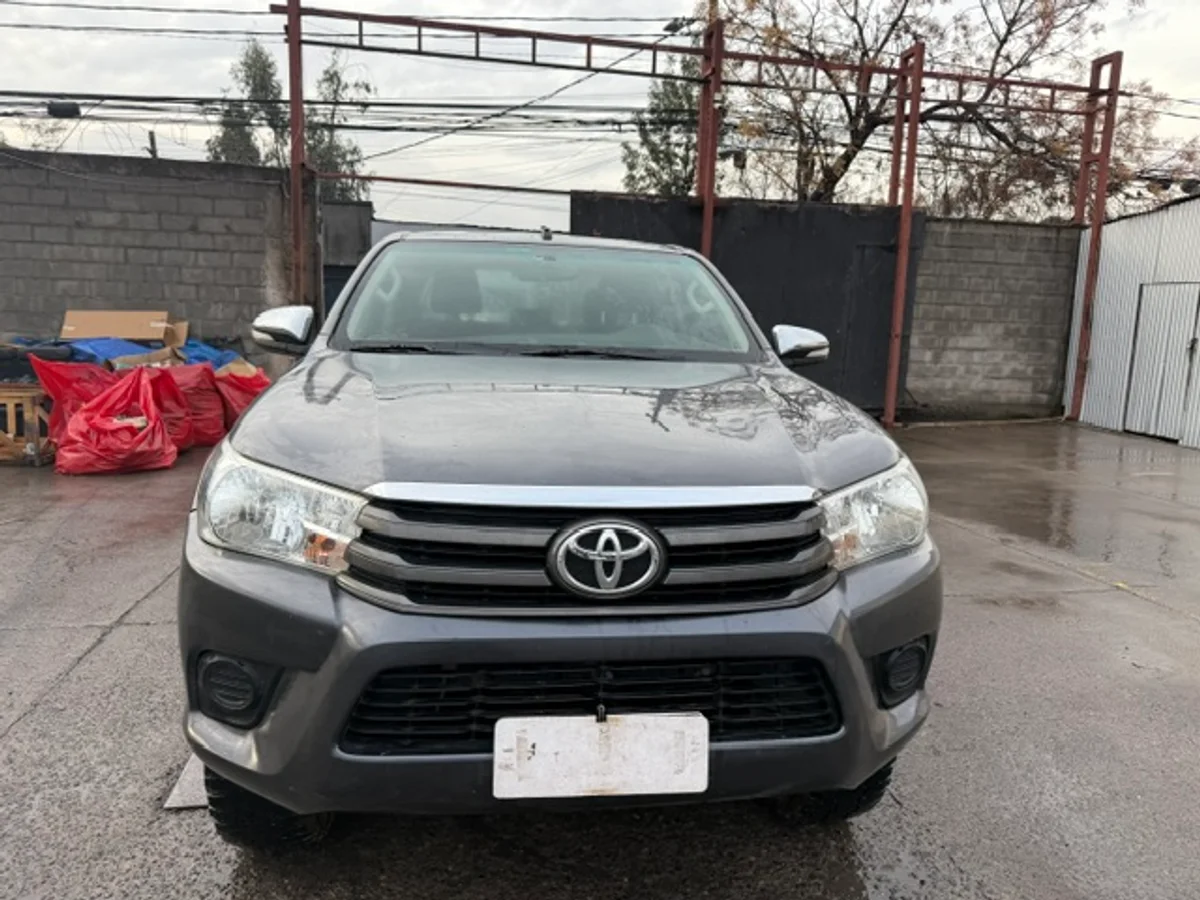 TOYOTA Hilux 2.7 2018