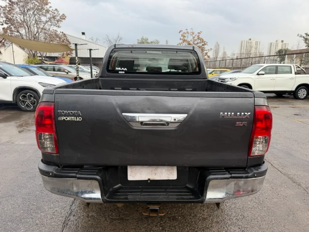 TOYOTA Hilux 2.7 2018