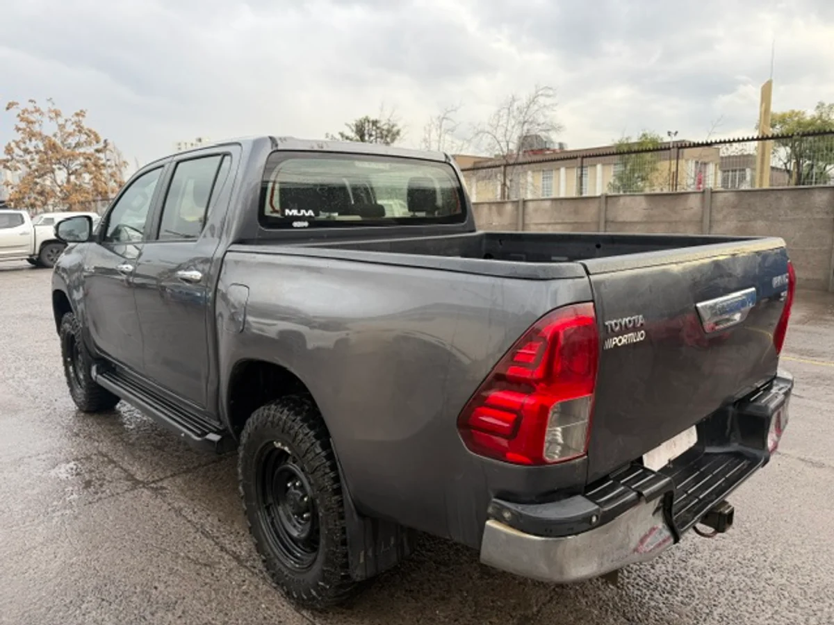TOYOTA Hilux 2.7 2018