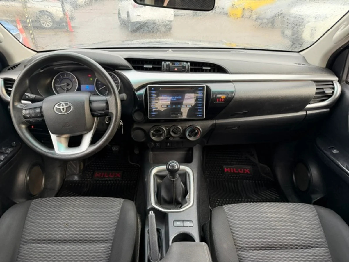 TOYOTA Hilux 2.7 2018 - Miniatura 13