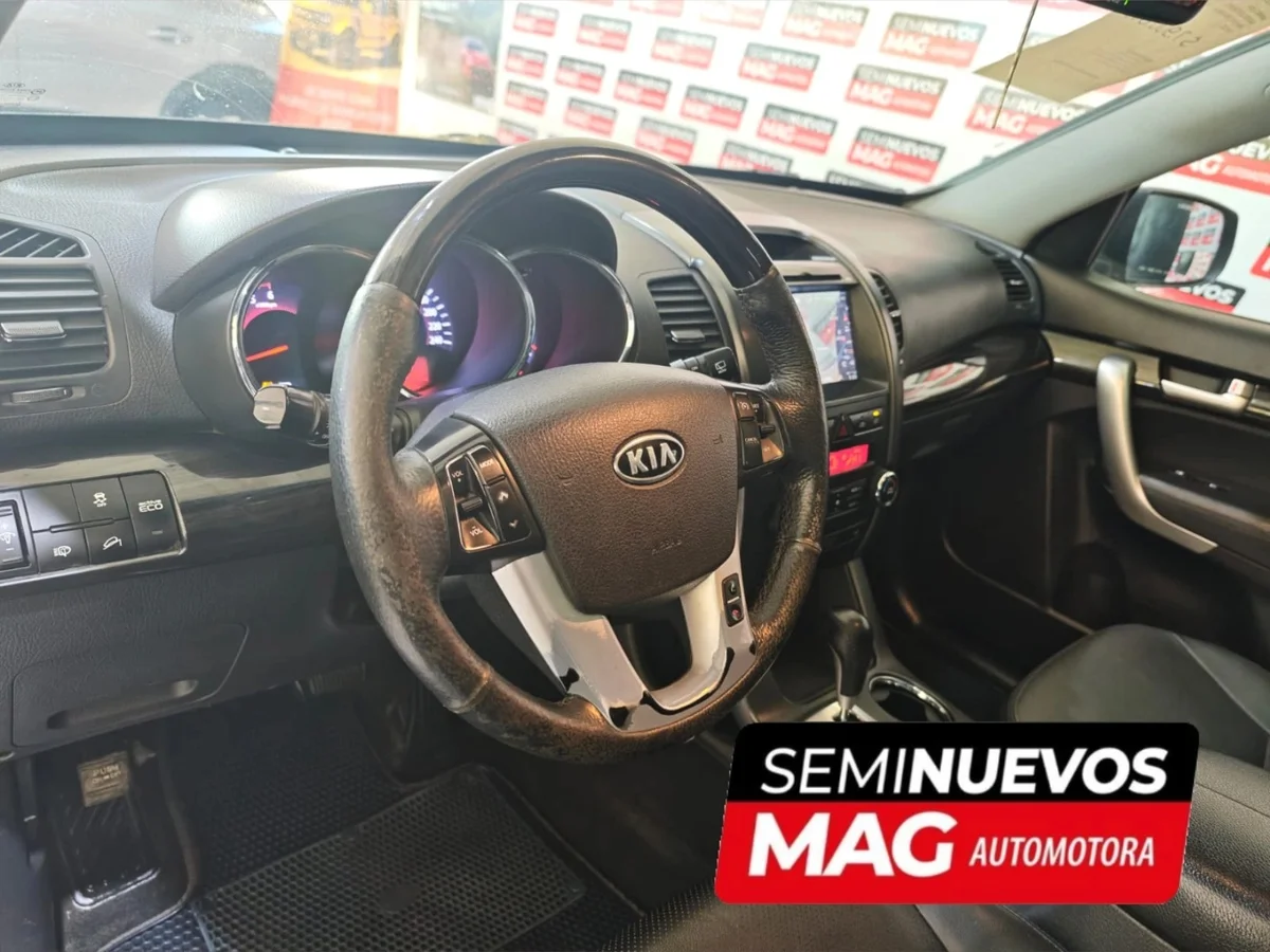 KIA Sorento 2.0 AUT 2012 - Miniatura 8