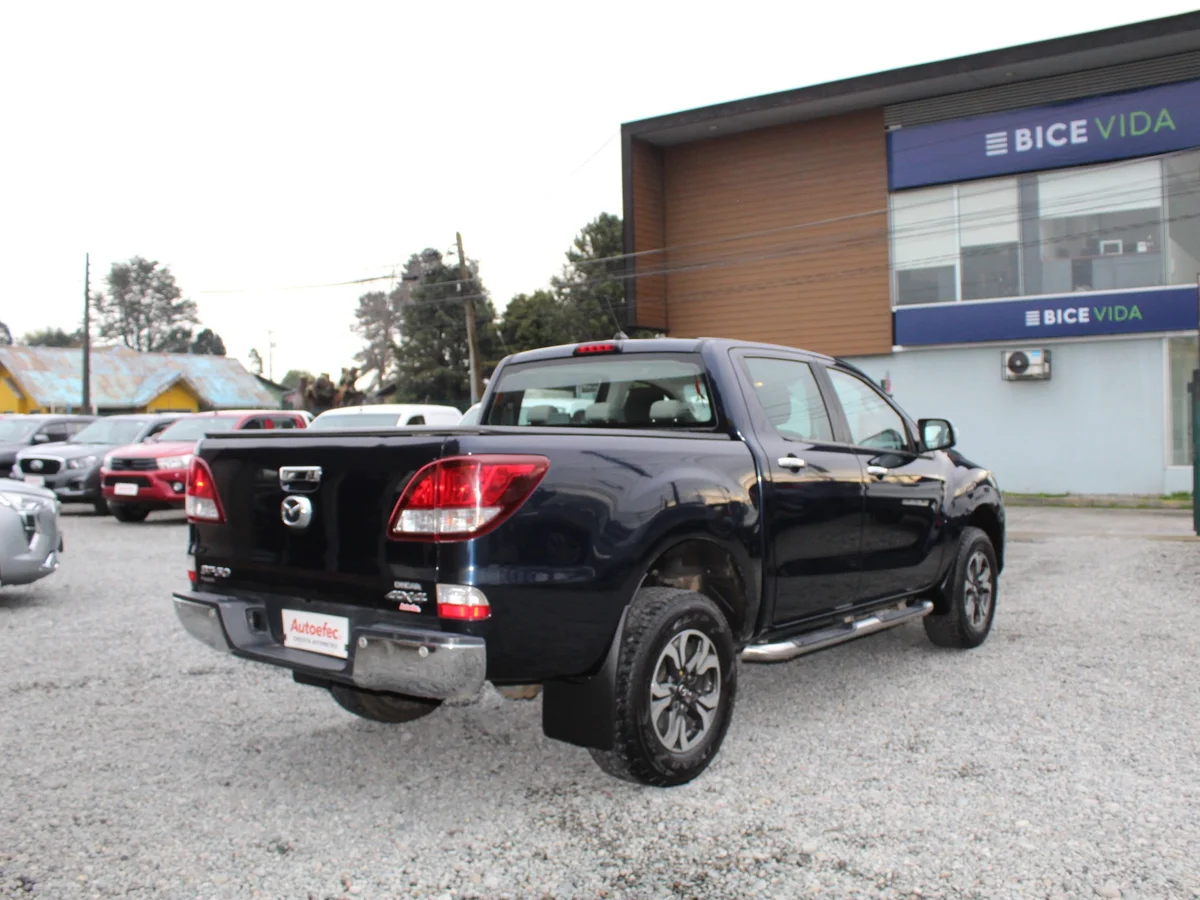 MAZDA Bt-50 DCAB 4x4 2019 - Miniatura 9