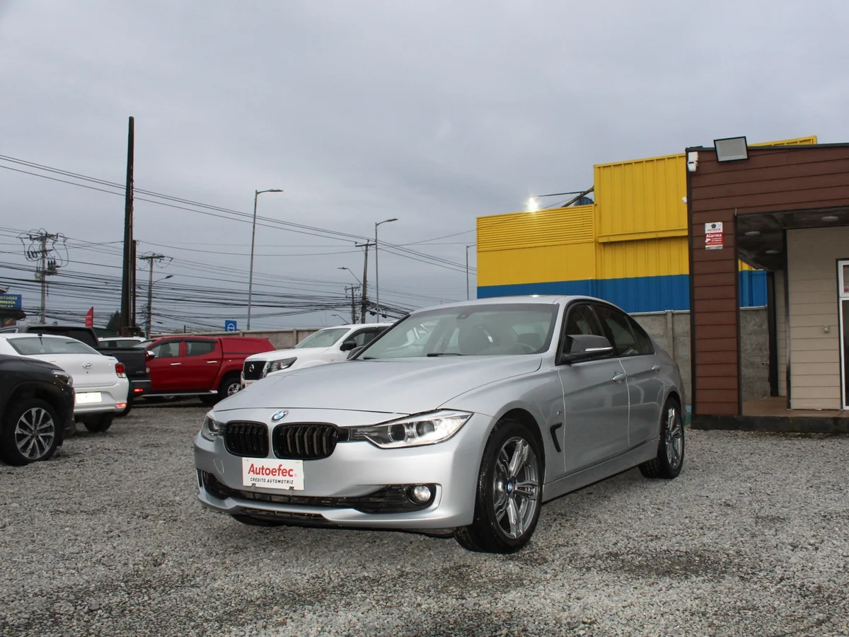 BMW 320I 2.0 MT. 2015