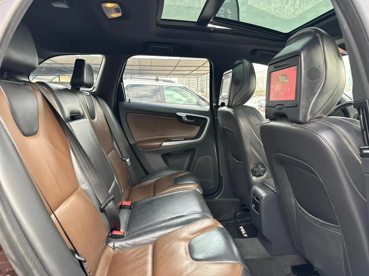 VOLVO Xc60 2.0 T5 PLUS AUT LIMITED 2015 - Miniatura 2