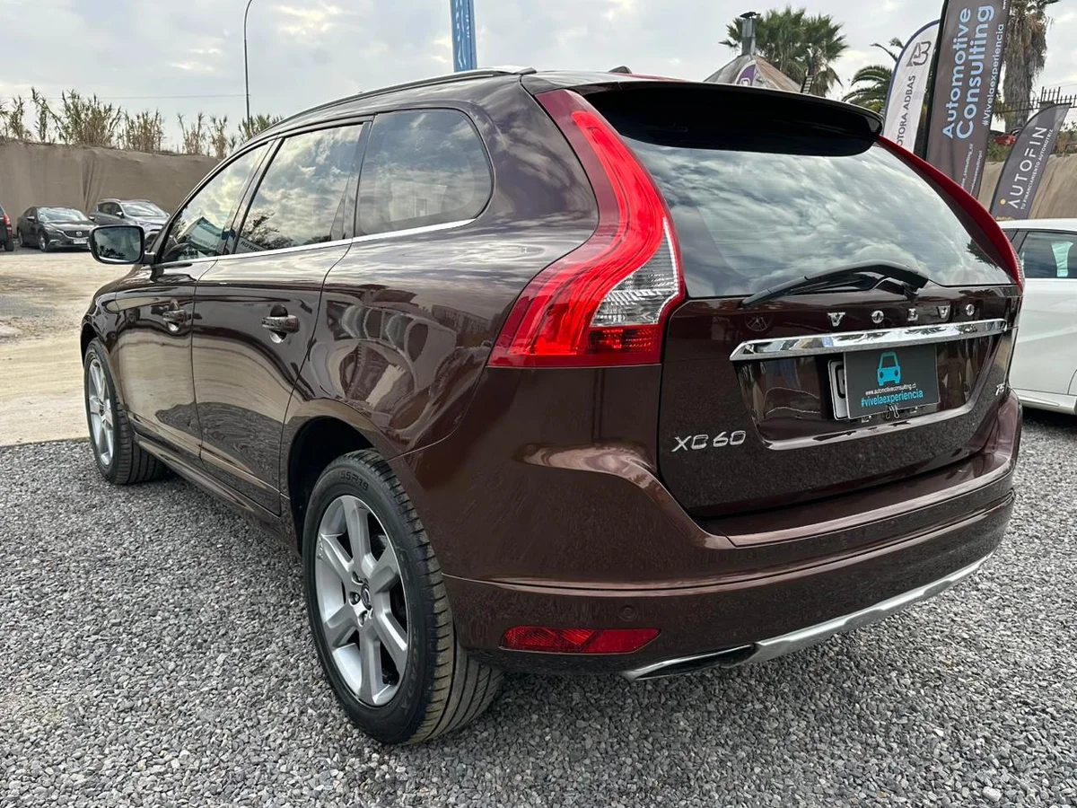 VOLVO Xc60 2.0 T5 PLUS AUT LIMITED 2015 - Miniatura 4