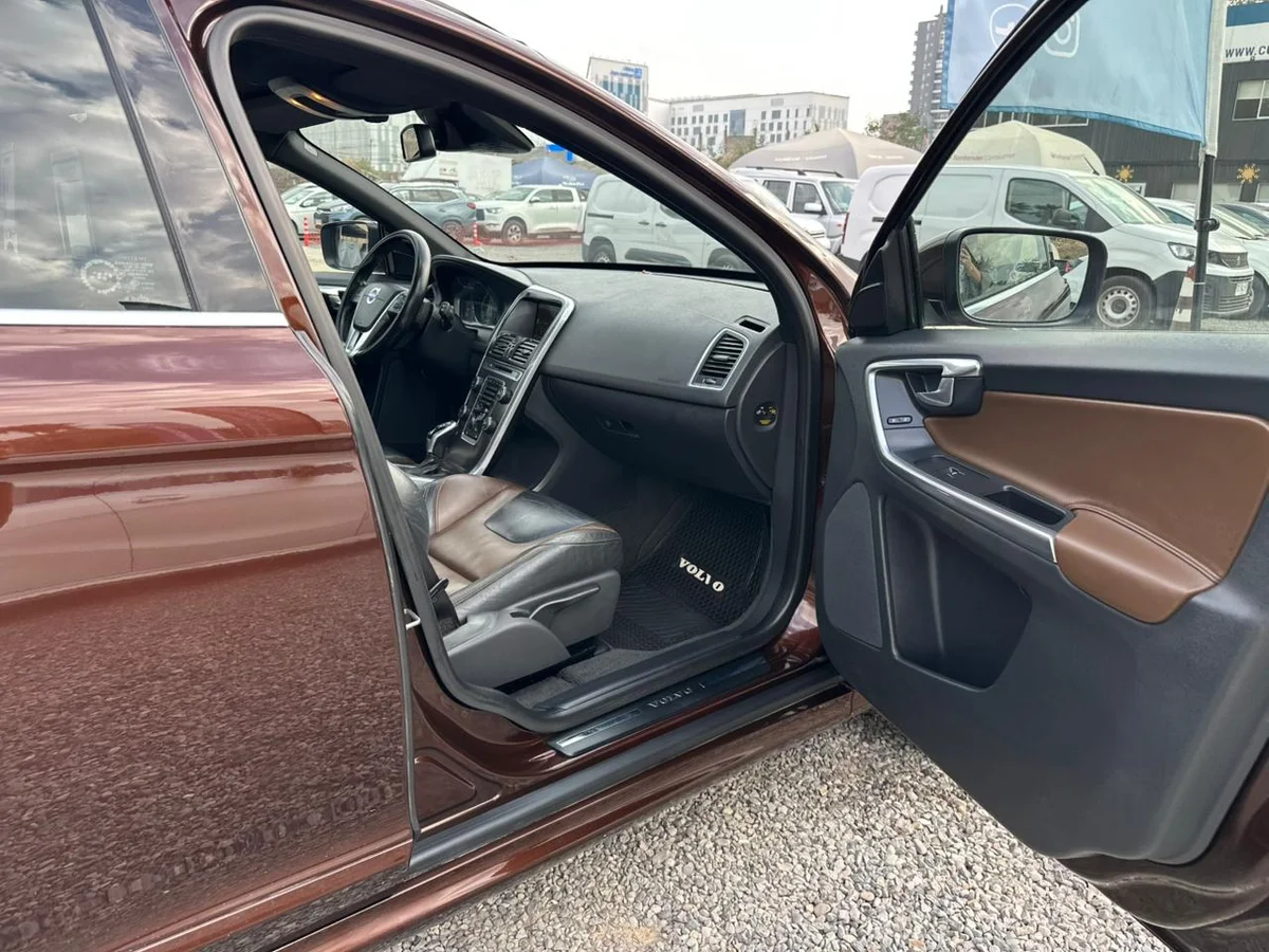 VOLVO Xc60 2.0 T5 PLUS AUT LIMITED 2015 - Miniatura 5