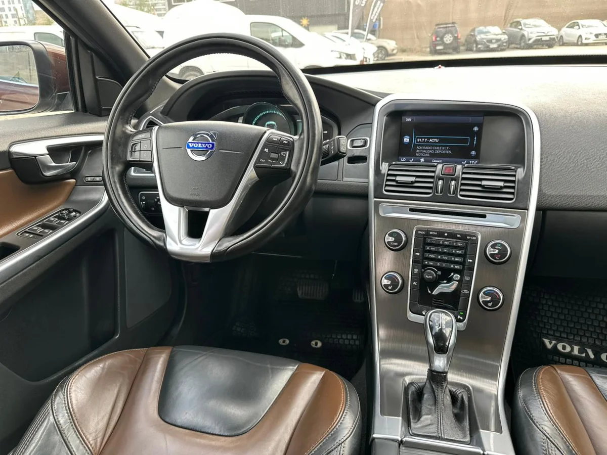 VOLVO Xc60 2.0 T5 PLUS AUT LIMITED 2015 - Miniatura 12