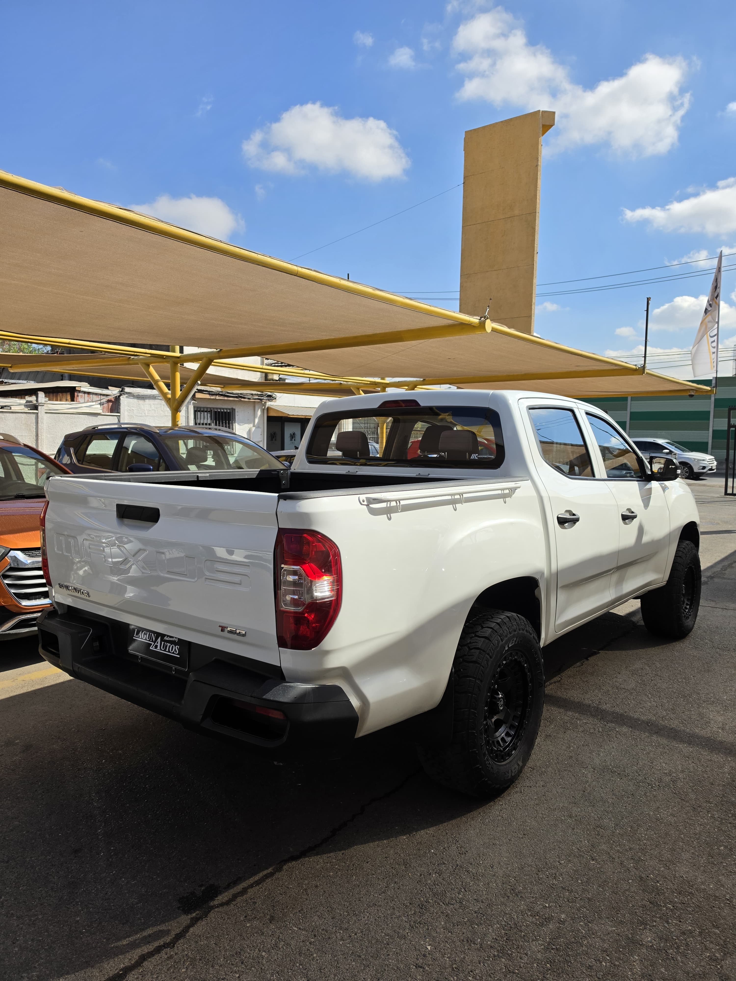 MAXUS T60 4x2 MT 2018 - Miniatura 4