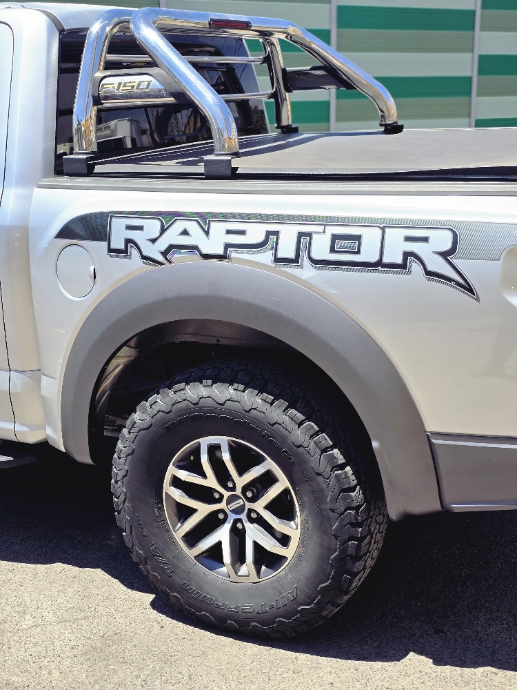 Ford F150 Raptor Svt — foto 8 de 8