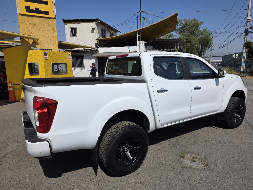 NISSAN Navara D-Cab MT 4x4 2.3 2022 - Miniatura 6