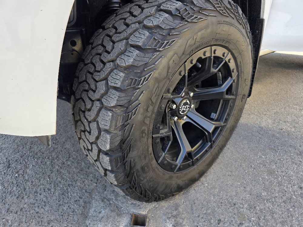 NISSAN Navara D-Cab MT 4x4 2.3 2022 - Miniatura 7