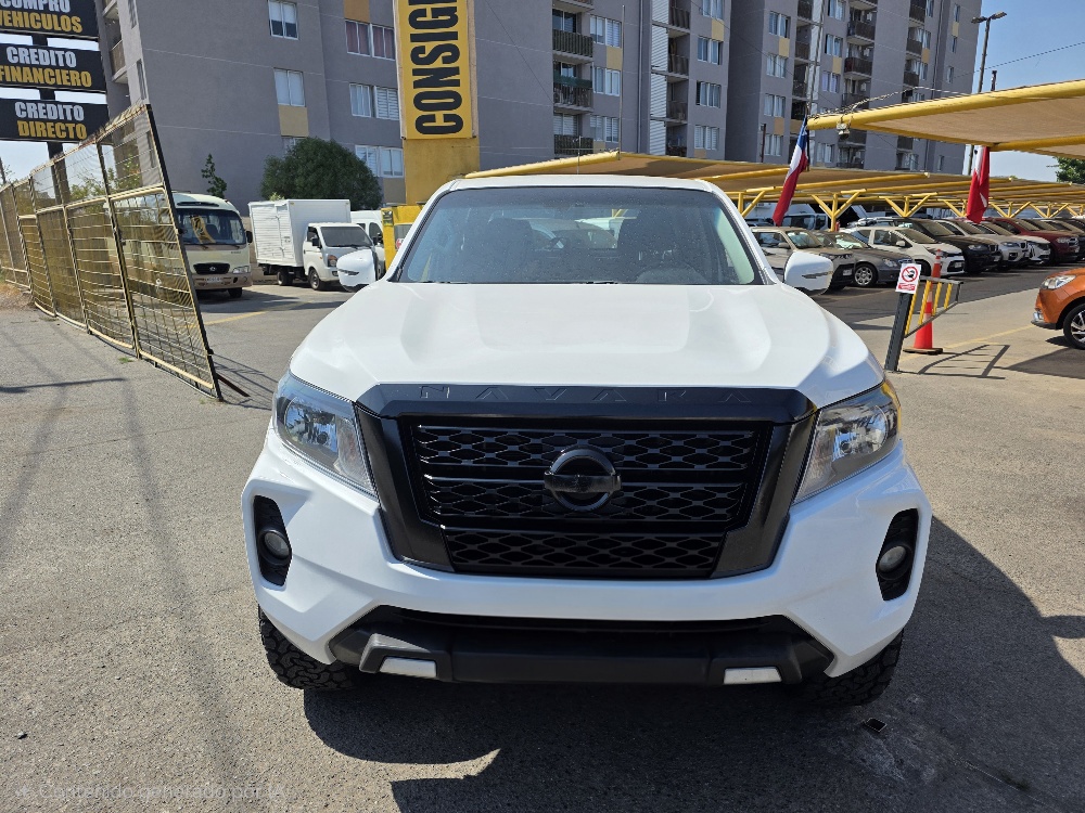 NISSAN Navara D-Cab MT 4x4 2.3 2022 - Miniatura 2