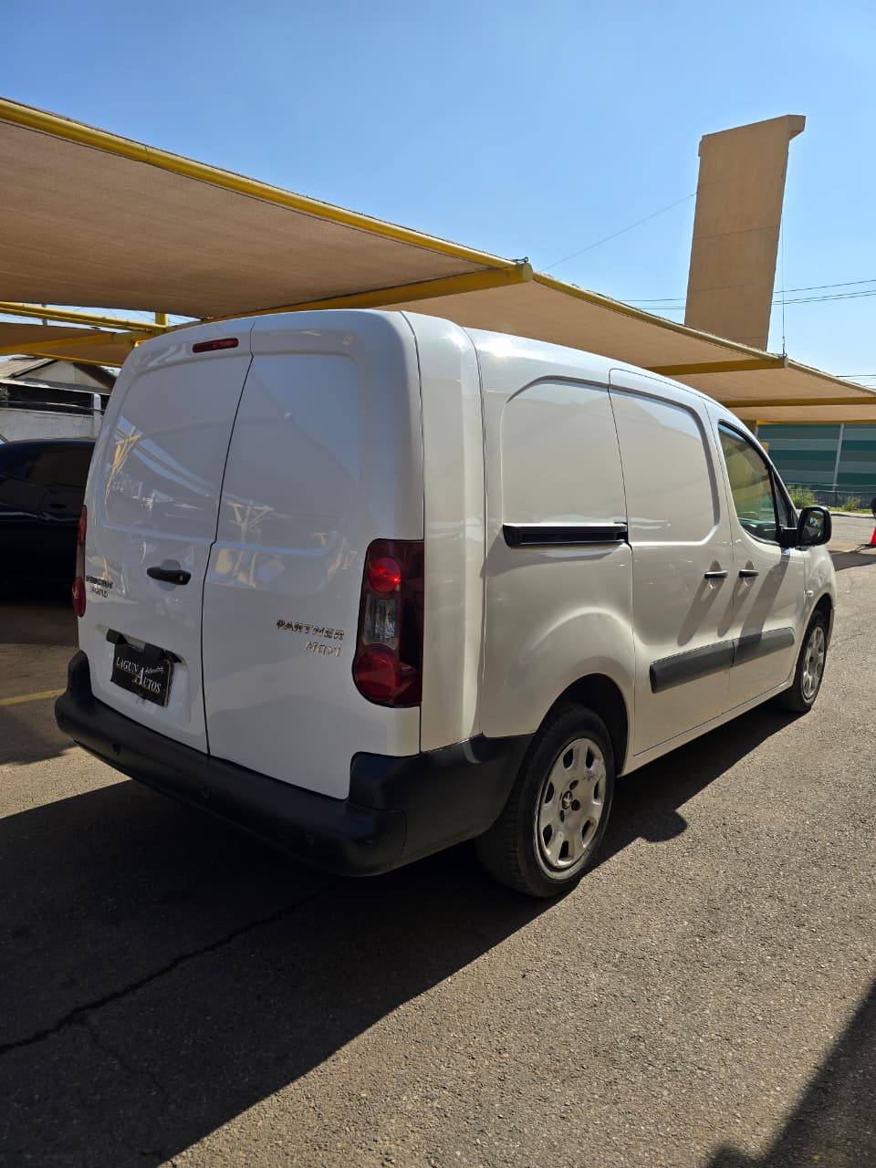 Peugeot Partner Maxi Hdi — foto 3 de 8