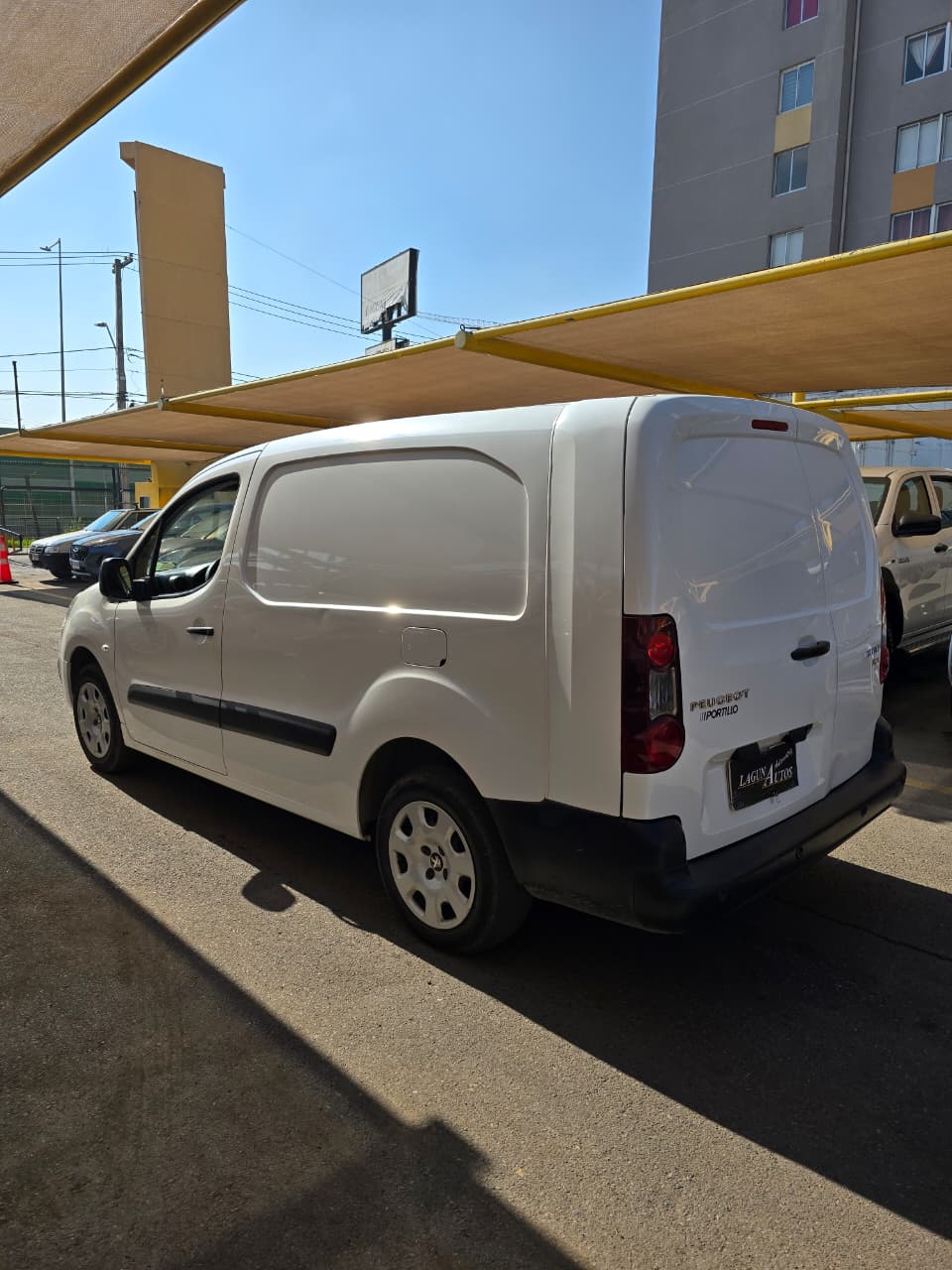 Peugeot Partner Maxi Hdi — foto 6 de 8