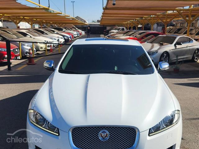 Jaguar Xf2.0 Turbo Look R — foto 2 de 8