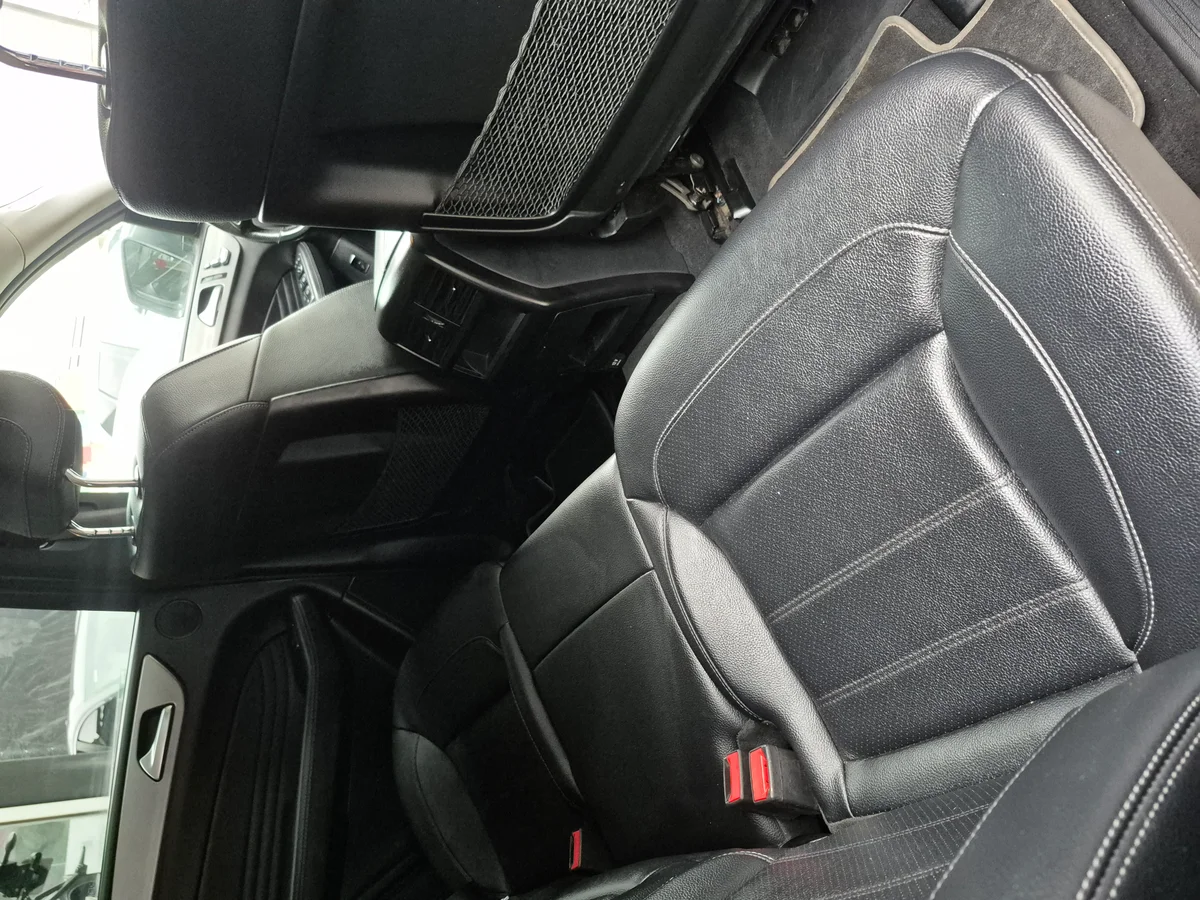 MERCEDES BENZ GLE 400 COUPE SPORT 3.0 - Miniatura 13