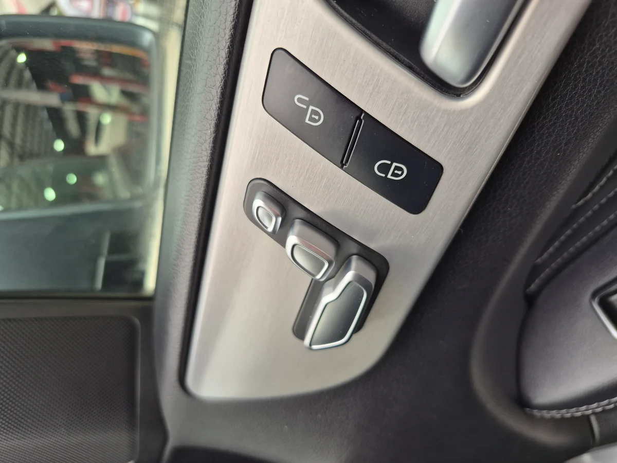 MERCEDES BENZ GLE 400 COUPE SPORT 3.0 - Miniatura 15