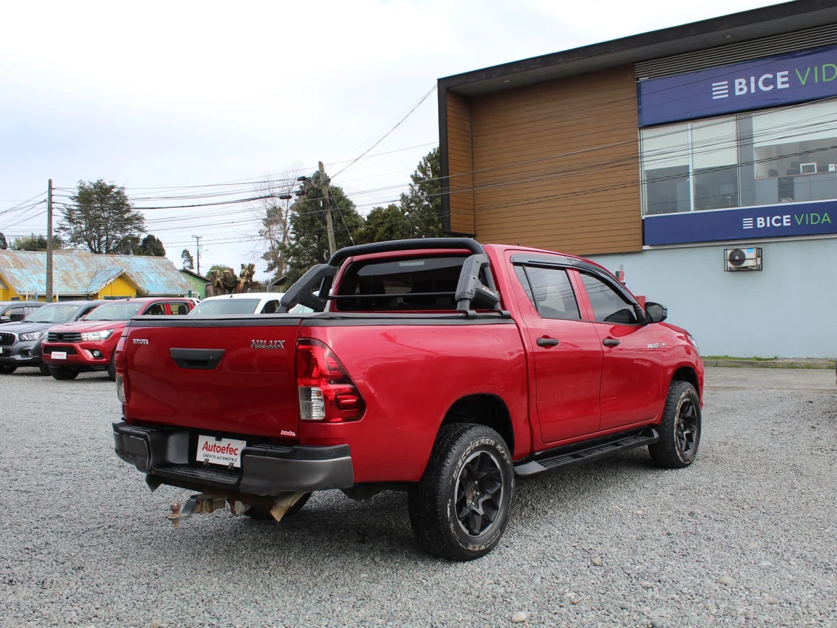 TOYOTA Hilux 2.4 4x4 2018 - Miniatura 7