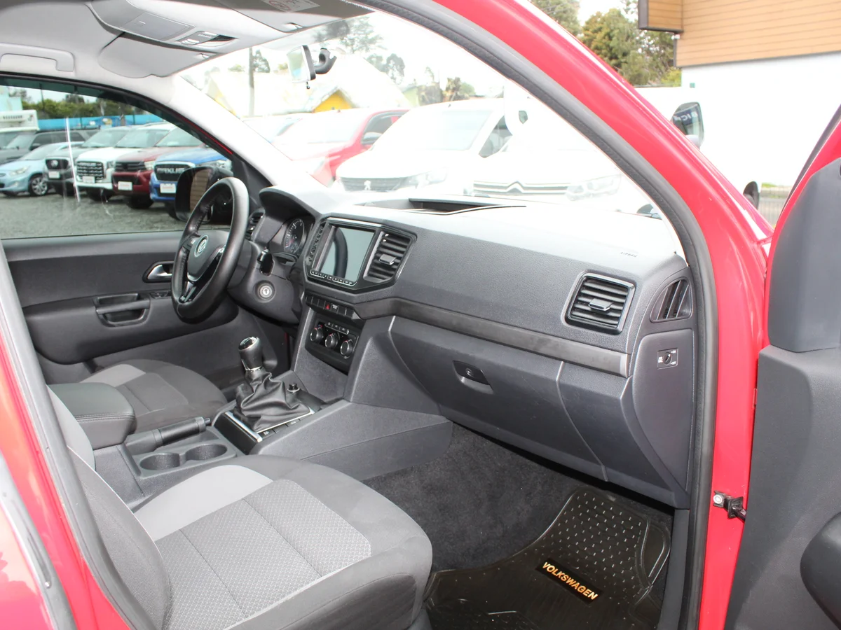 Volkswagen Amarok — foto 5 de 14