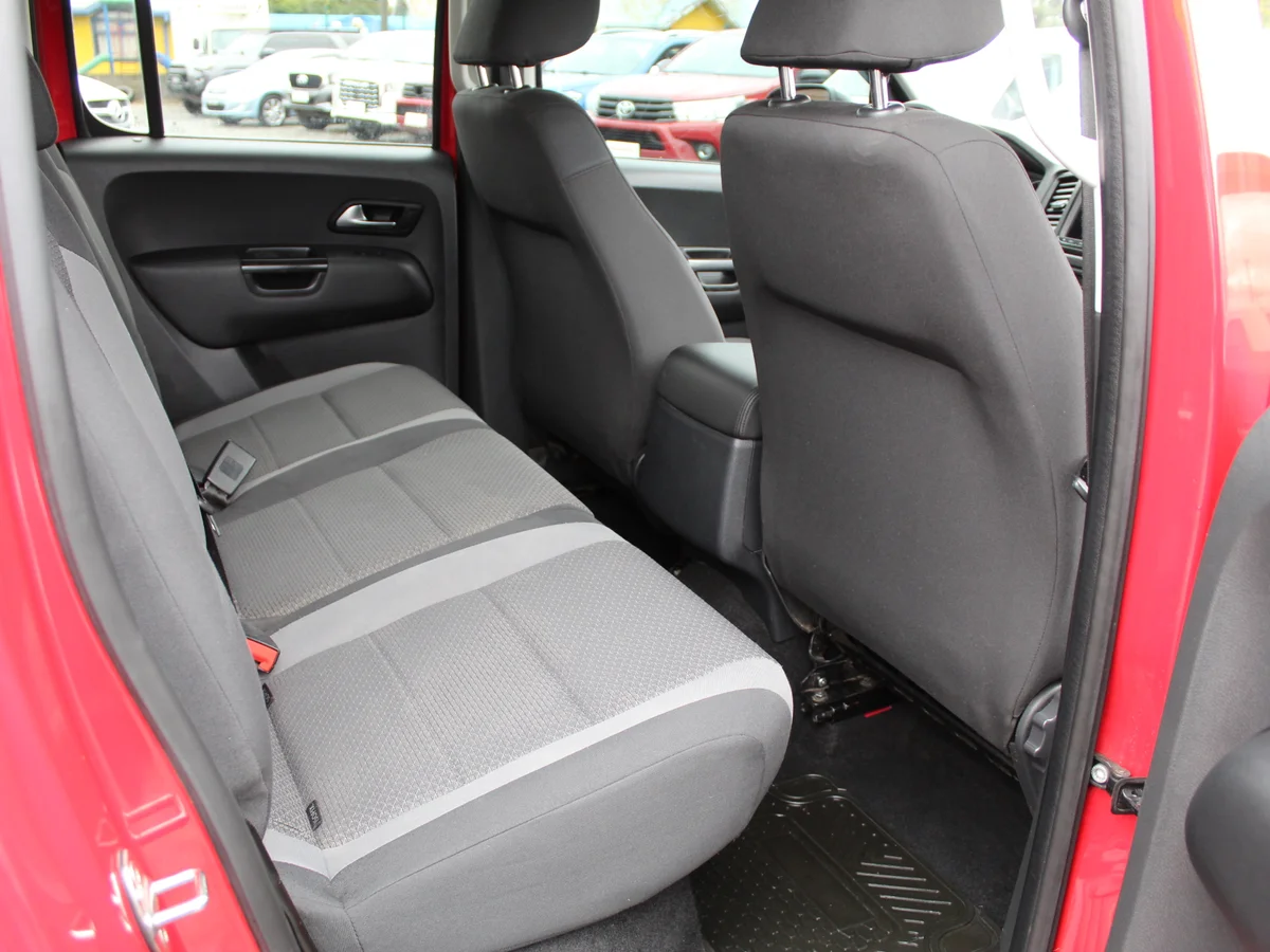Volkswagen Amarok — foto 7 de 14