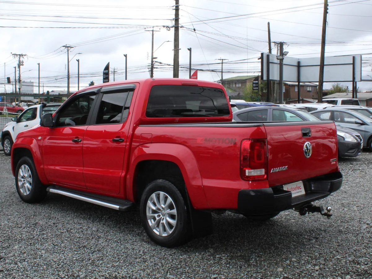 Volkswagen Amarok — foto 10 de 14