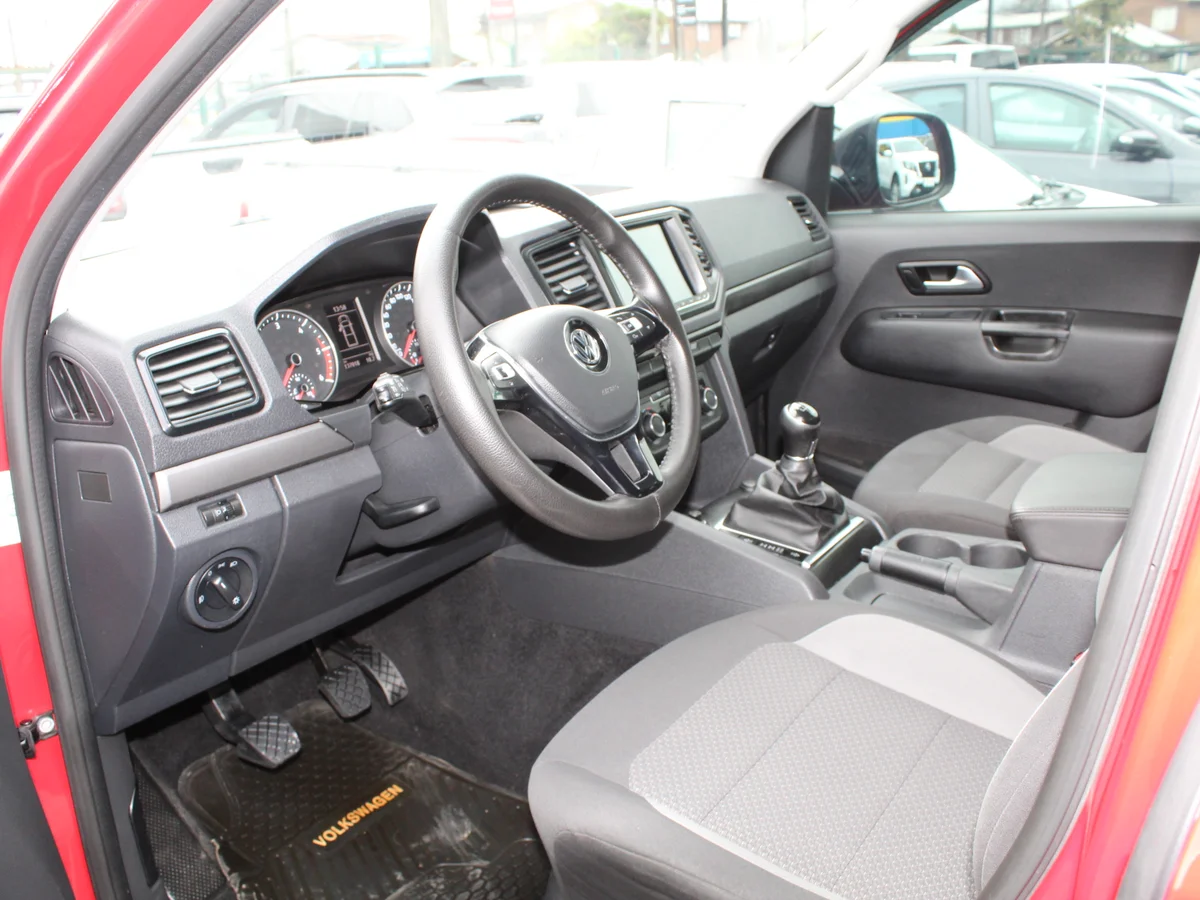 Volkswagen Amarok — foto 12 de 14