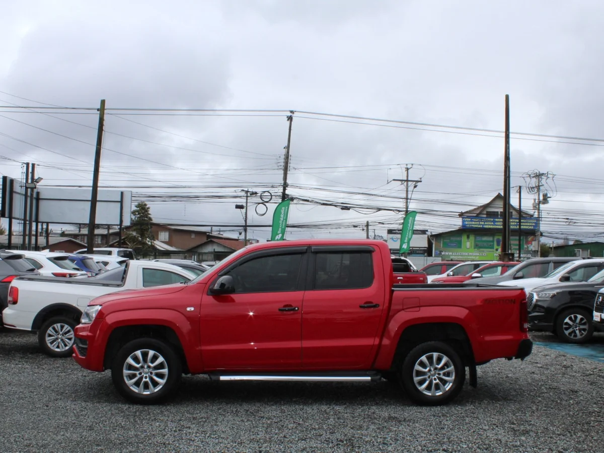 Volkswagen Amarok — foto 14 de 14