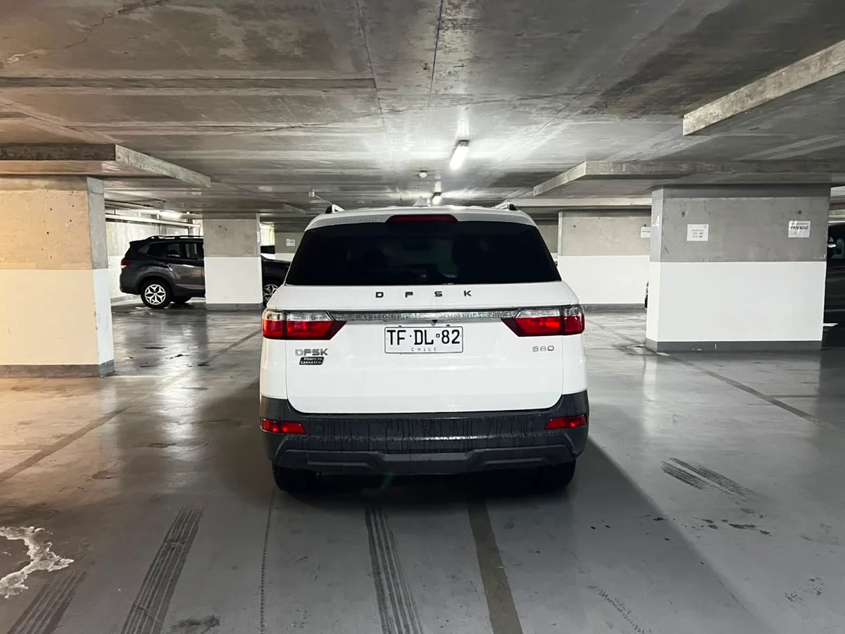 DFSK SUV 560 COMFORT 1.8L 4X2 MT5 5P año 2024 - Miniatura 7