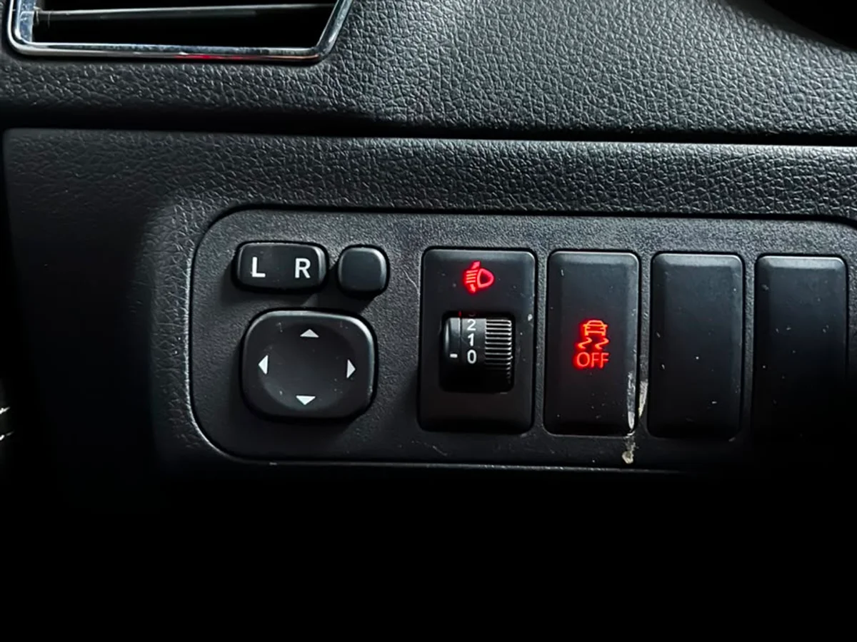 DFSK SUV 560 COMFORT 1.8L 4X2 MT5 5P año 2024 - Miniatura 14