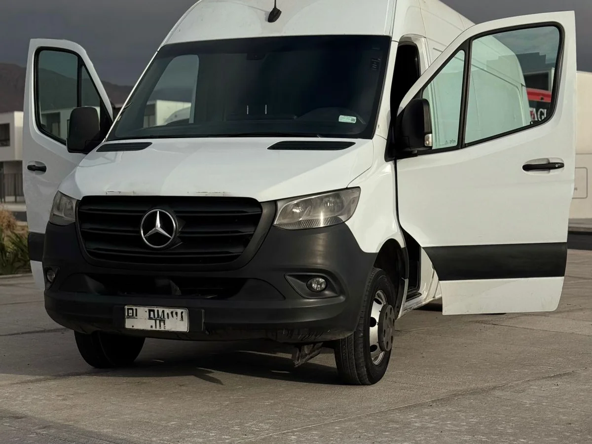 MERCEDES BENZ SPRINTER - Miniatura 2