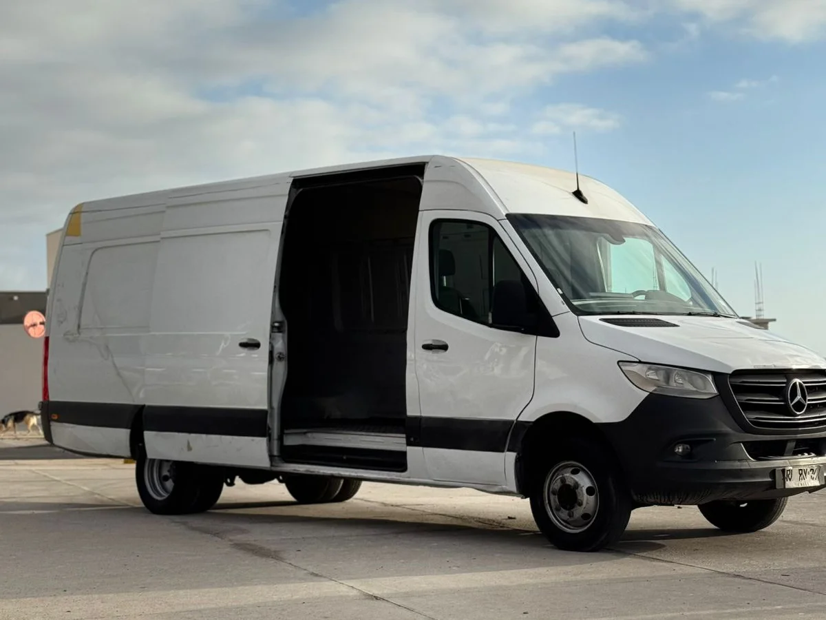 MERCEDES BENZ SPRINTER - Miniatura 3