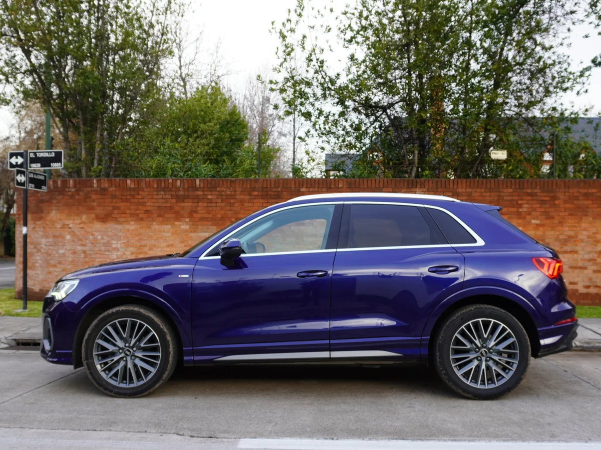 AUDI Q3 35 TFSI Sport AT Año 2023 miniatura 8