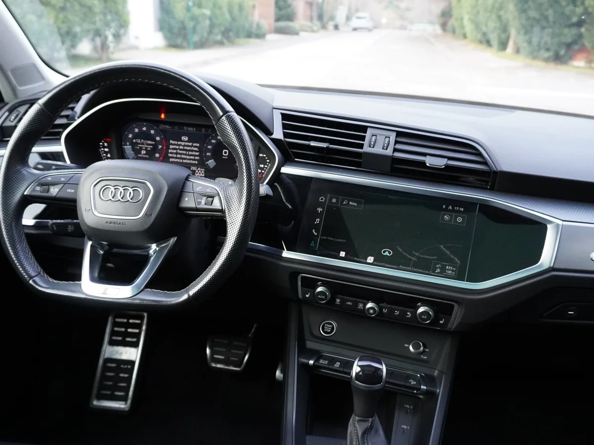 AUDI Q3 35 TFSI Sport AT Año 2023 miniatura 21